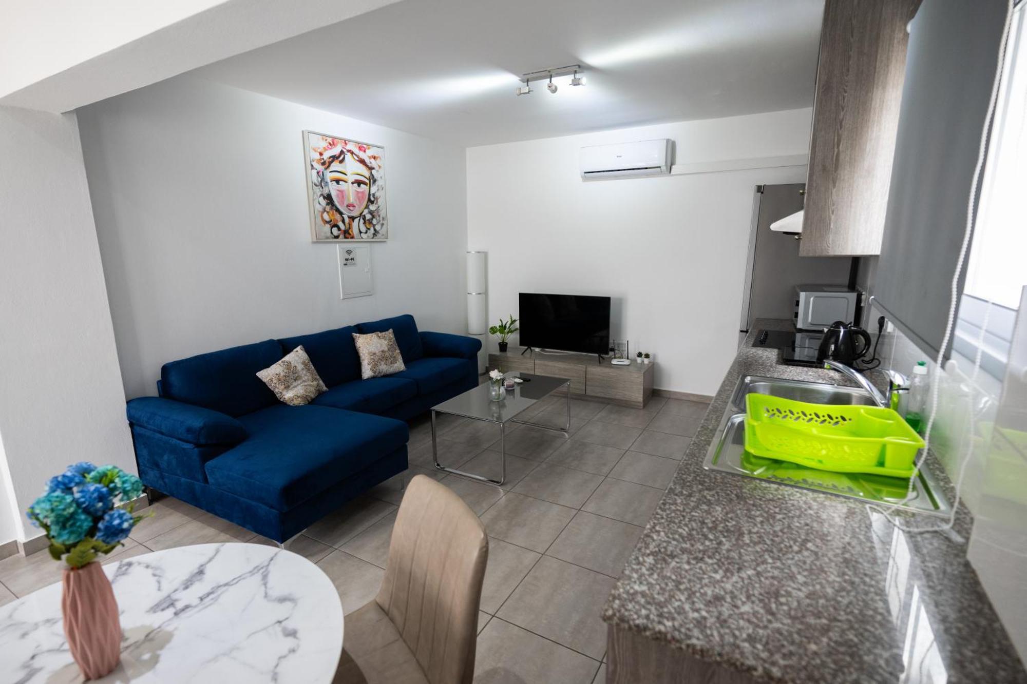 Napa Centrale Suites 아이아 나파 외부 사진