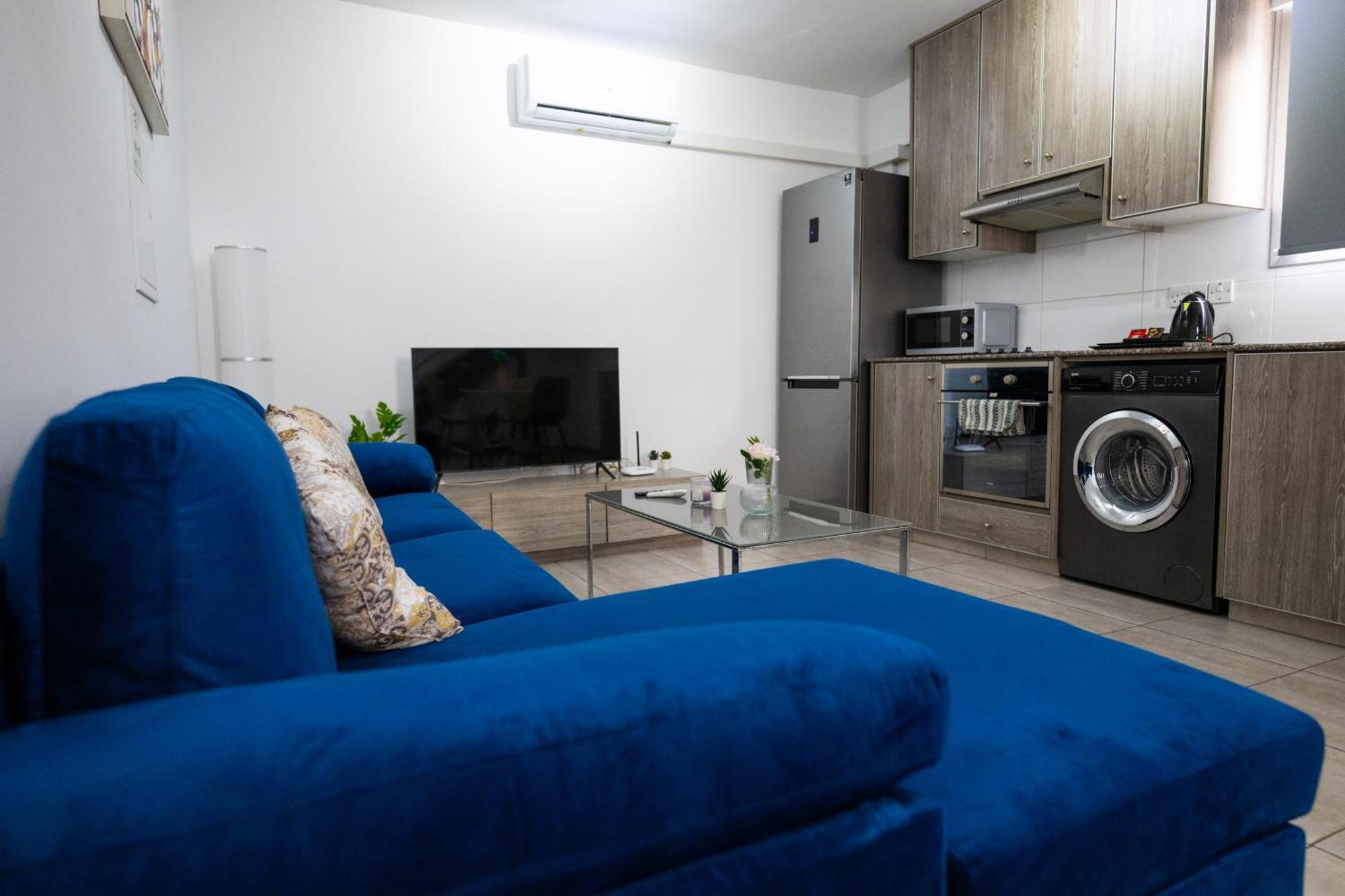 Napa Centrale Suites 아이아 나파 외부 사진